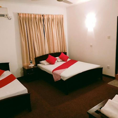 Chinese Lotus Luxapathiya - Shanghai Hotel Moratuwa Εξωτερικό φωτογραφία