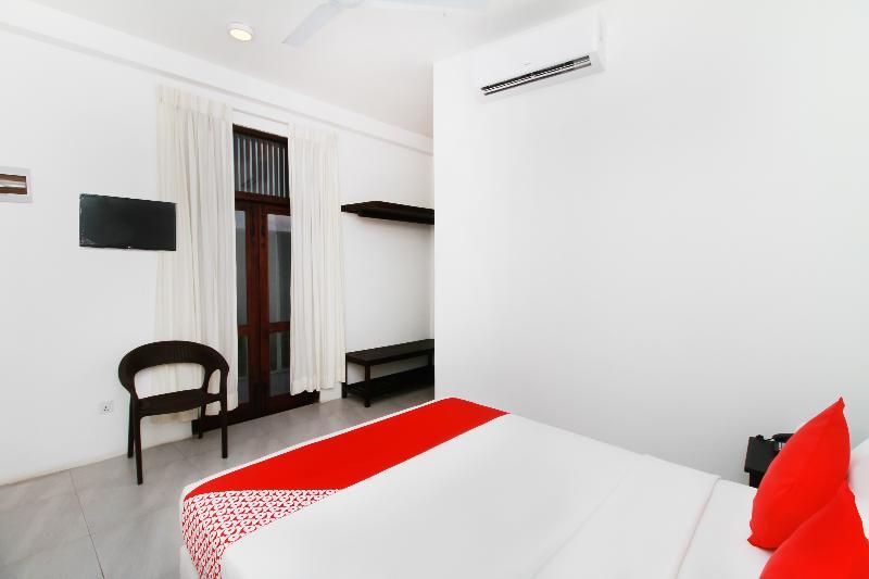Chinese Lotus Luxapathiya - Shanghai Hotel Moratuwa Εξωτερικό φωτογραφία